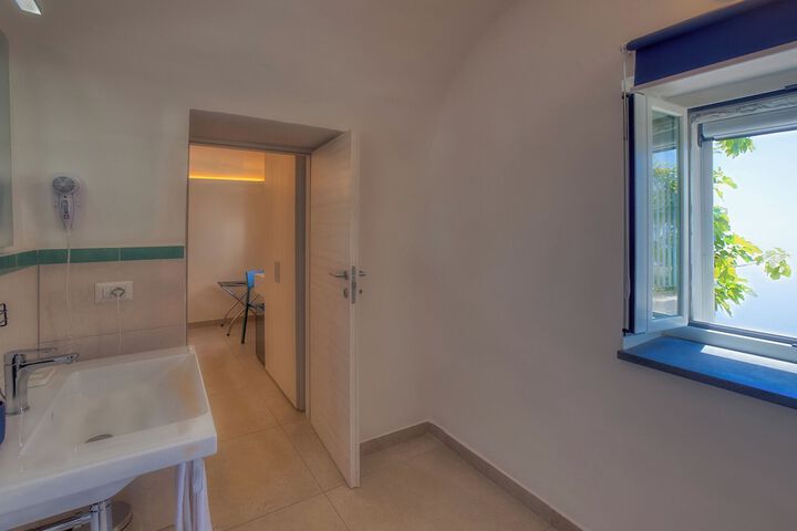 Room 90 of 126
