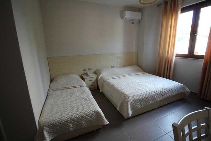 Room 22 of 69