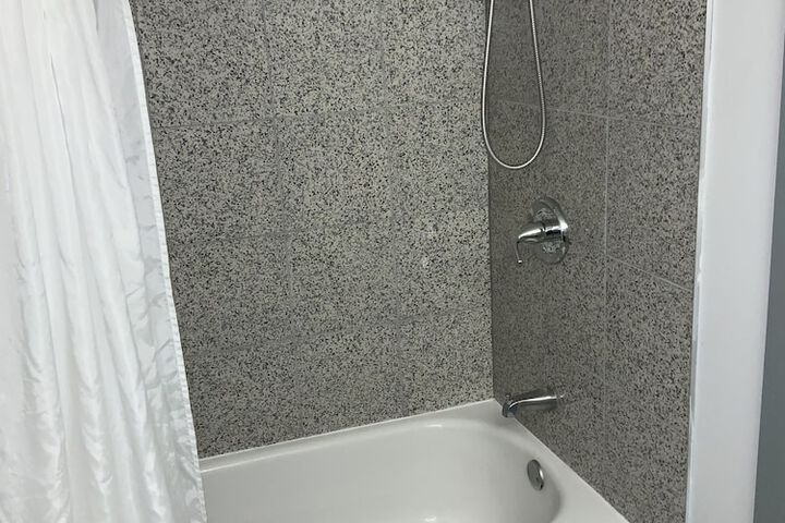 Room 30 of 53