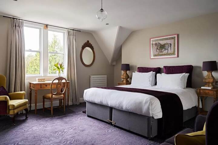 Room 16 of 38