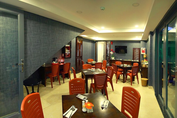 Dining Photos