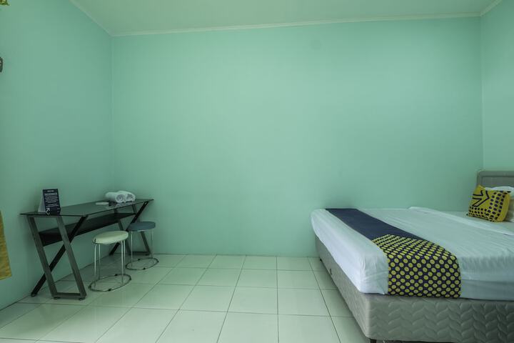 Room 14 of 25