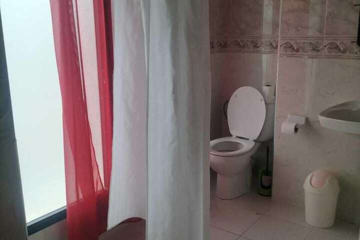 Room 15 of 19