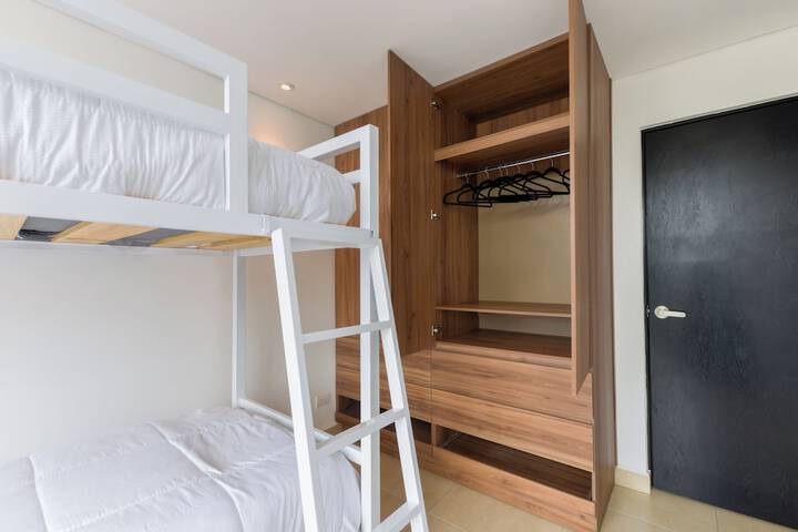 Room 66 of 270