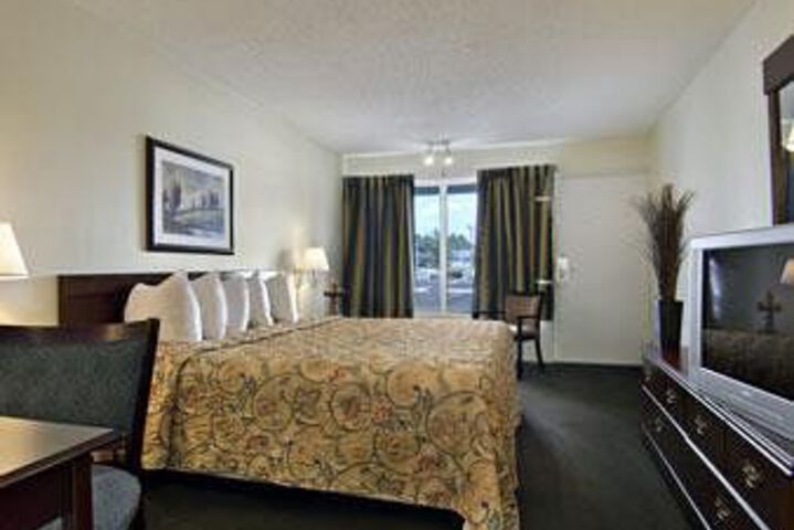 Room 42 of 70