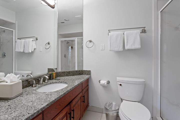 Room 328 of 364