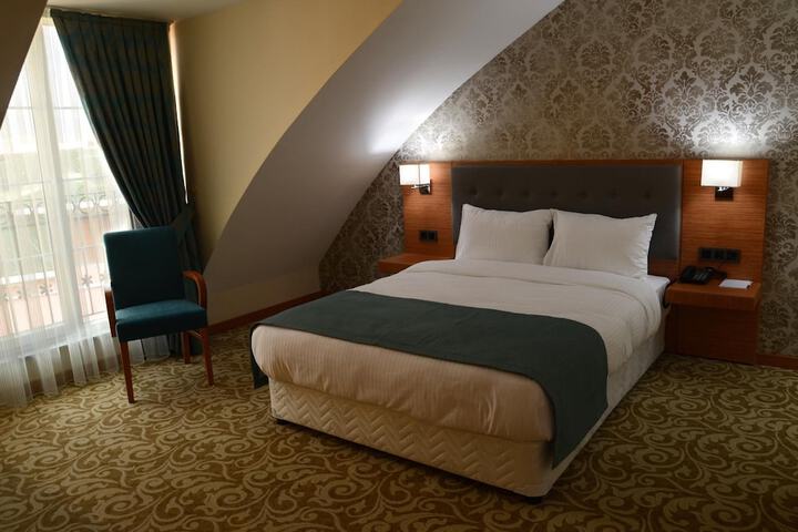 Room 19 of 62