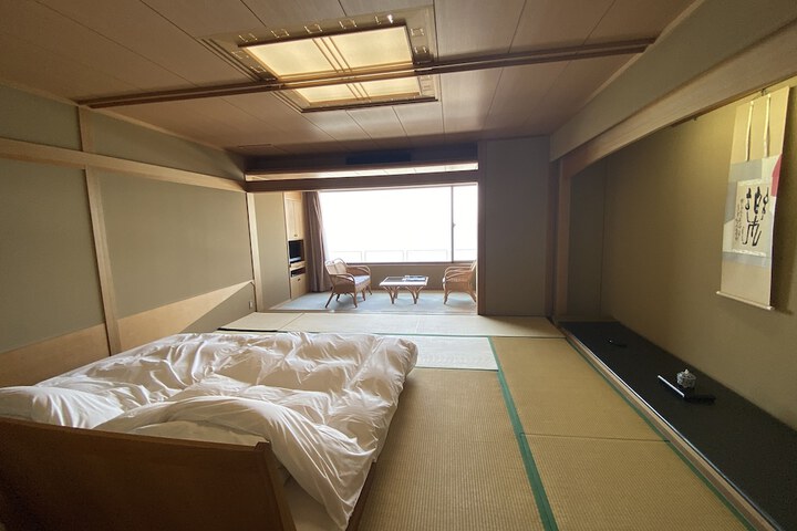 Room 12 of 88