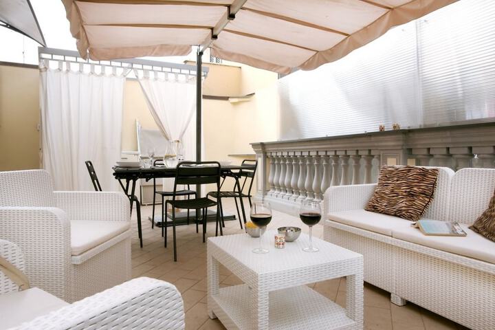 Terrace/Patio 11 of 12