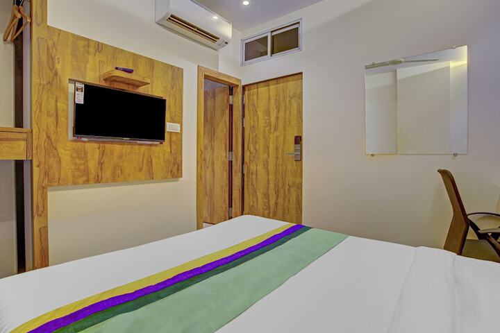 Room 16 of 21