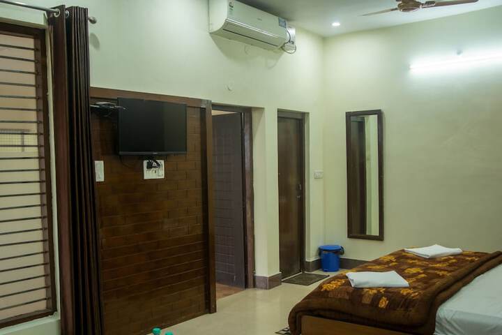 Room 51 of 90
