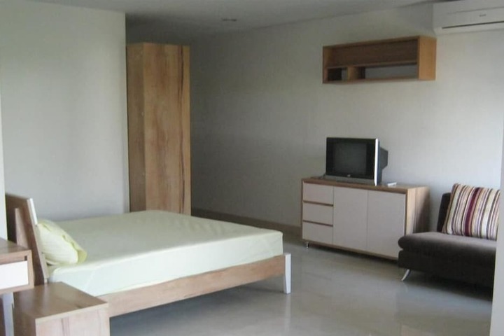 Room 25 of 61