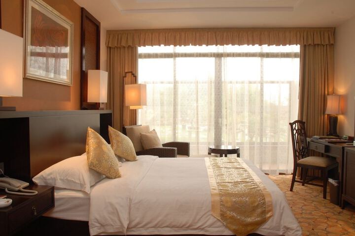 Room 15 of 35