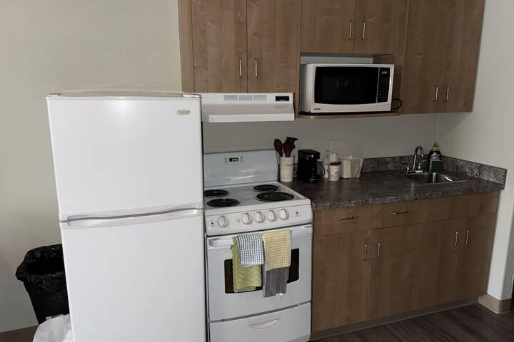 Room 12 of 28