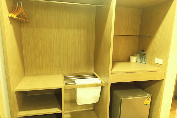Room 10 of 39