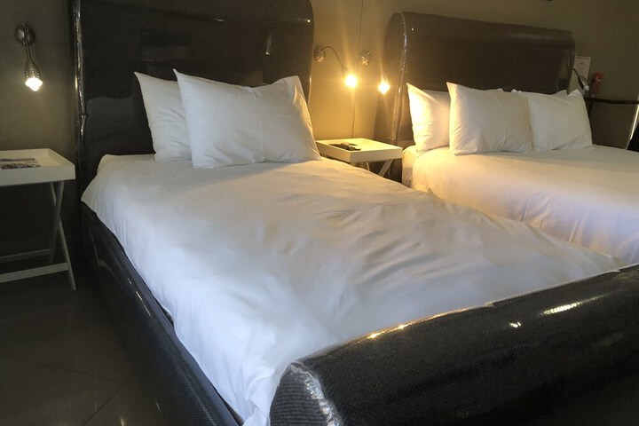 Room 12 of 48