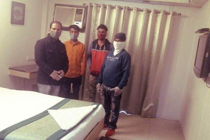 Room 12 of 22