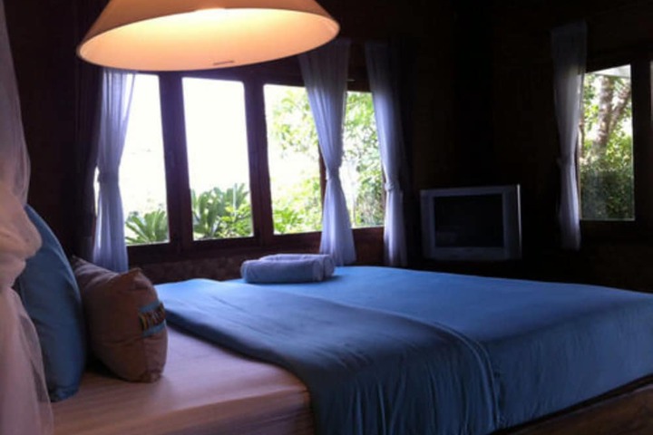 Room 13 of 72