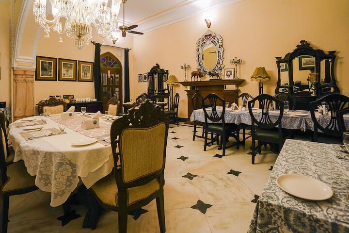 Dining 85 of 112