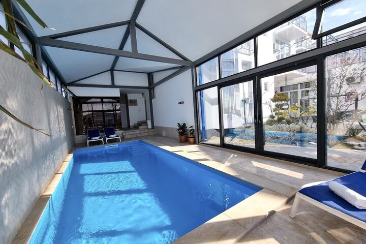 Pool 45 of 79