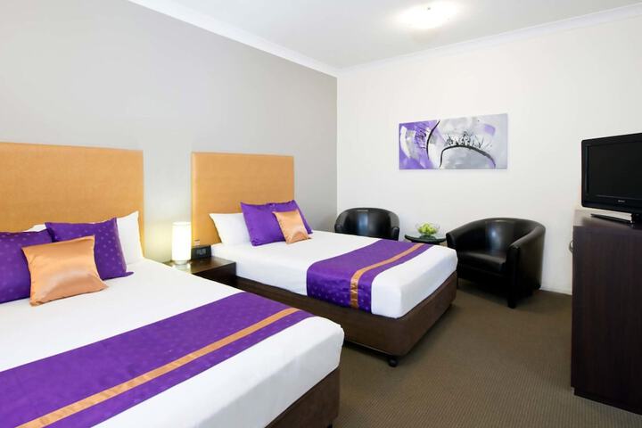 Room 20 of 97