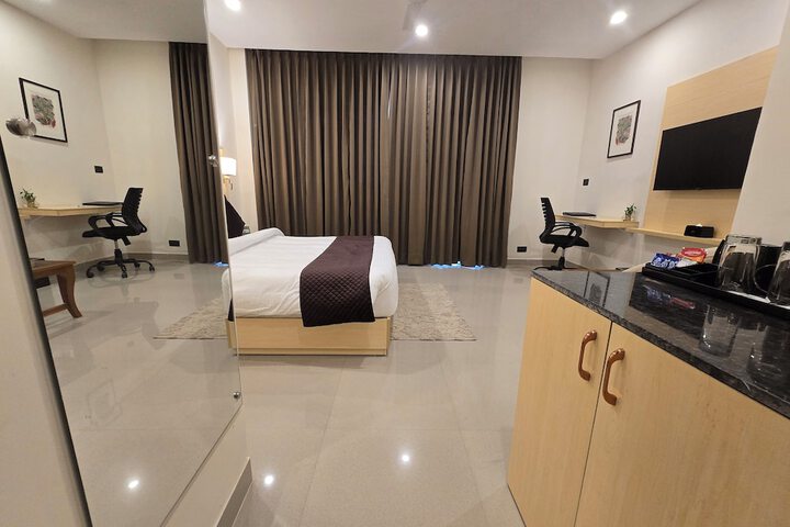 Room 20 of 35