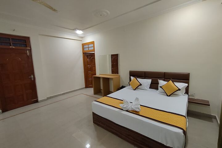 Room 6 of 21