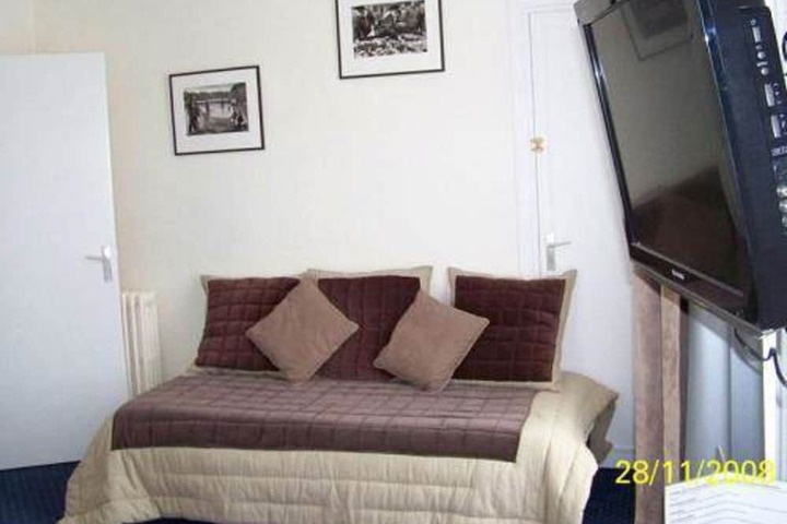 Room 3 of 22
