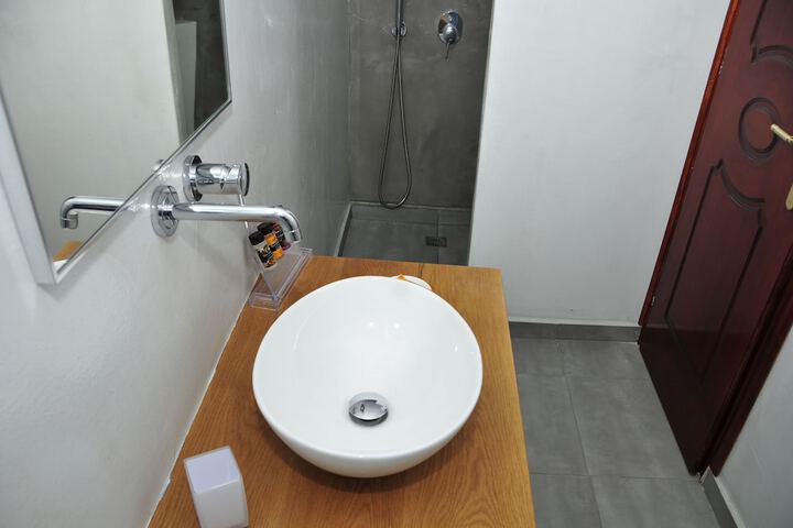 Bathroom Photo