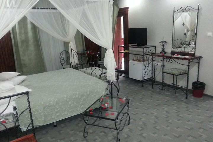 Room 10 of 55