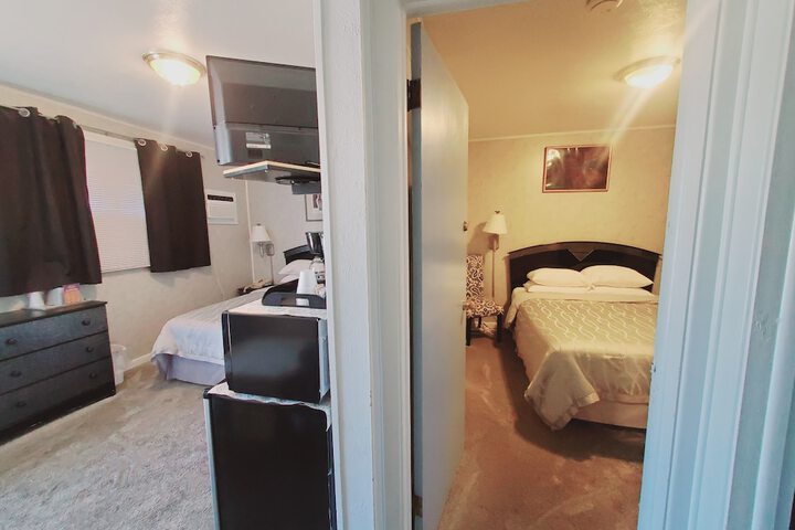 Room 5 of 19