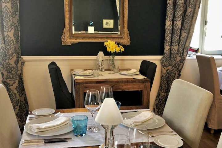 Dining 73 of 104