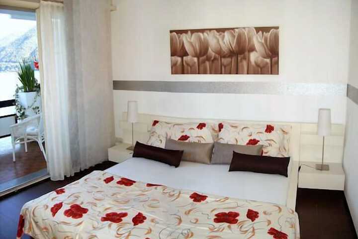 Room 10 of 116