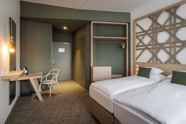Room 19 of 72