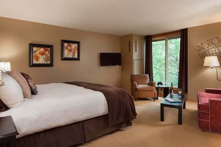 Room 3 of 48