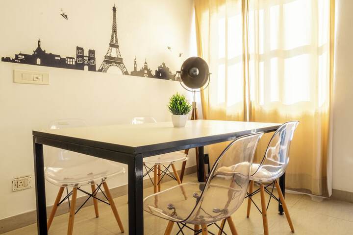 Room 12 of 36