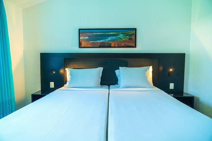 Room 27 of 108