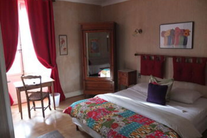 Room 4 of 47