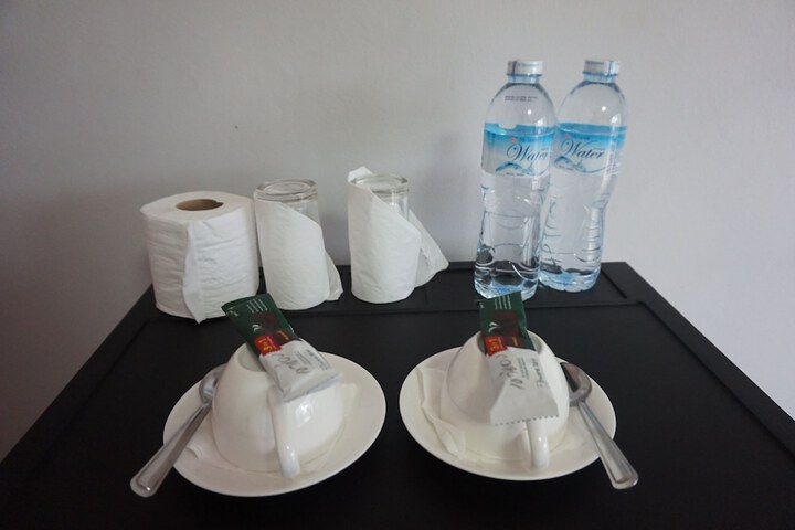 Breakfast/Coffee Service 32 of 61
