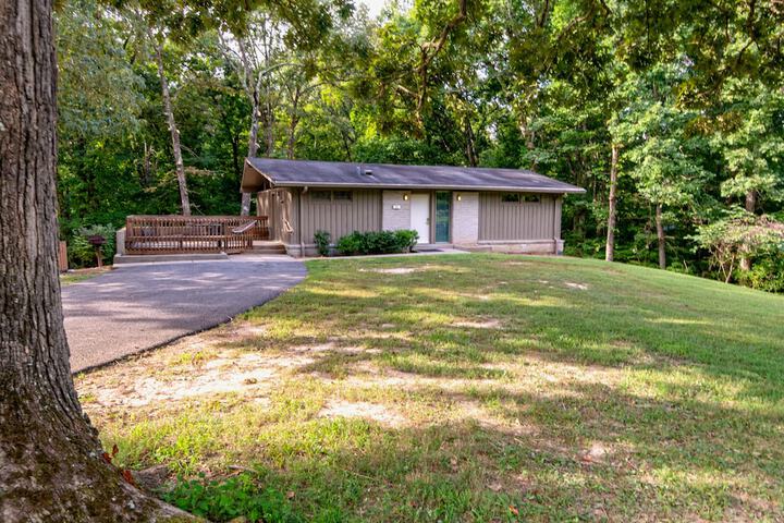 Hotel Exterior 129 of 131