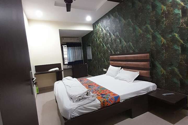 Room 26 of 43