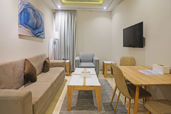 Room 27 of 42