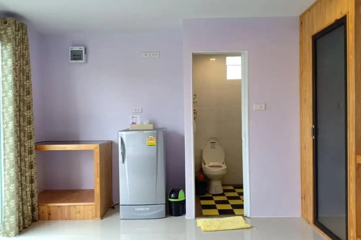 Room 3 of 12