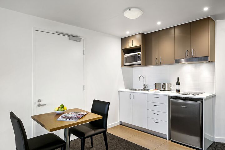 Room 6 of 26