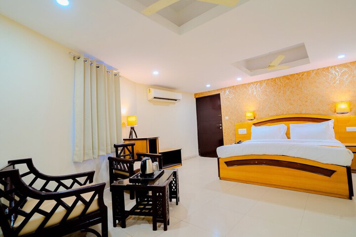 Room 34 of 46