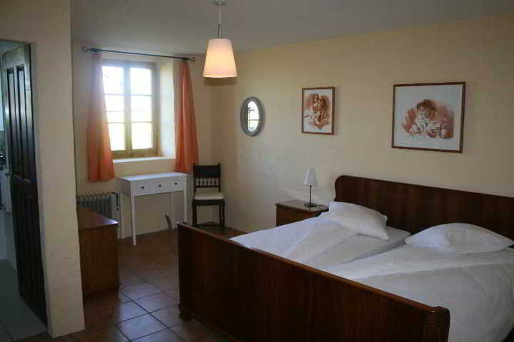 Room 5 of 6