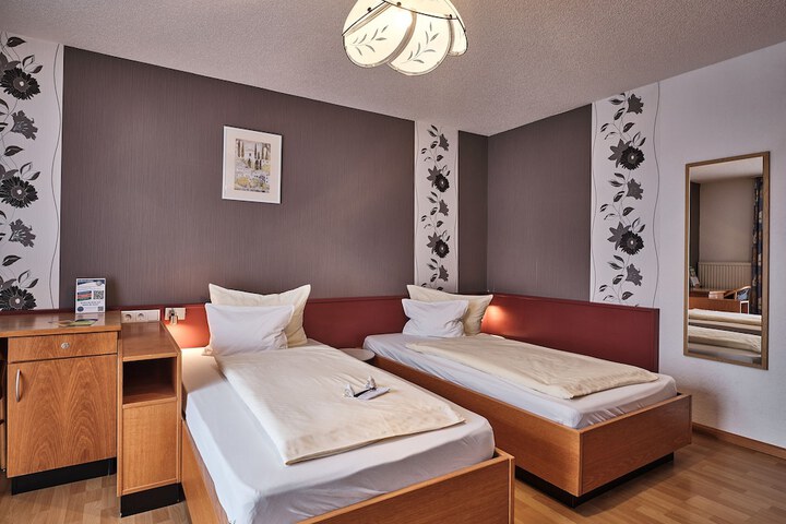 Room 18 of 53