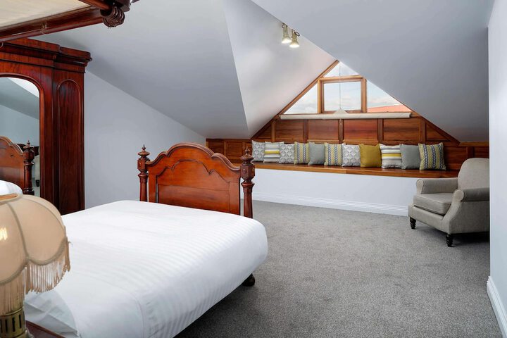 Room 9 of 53