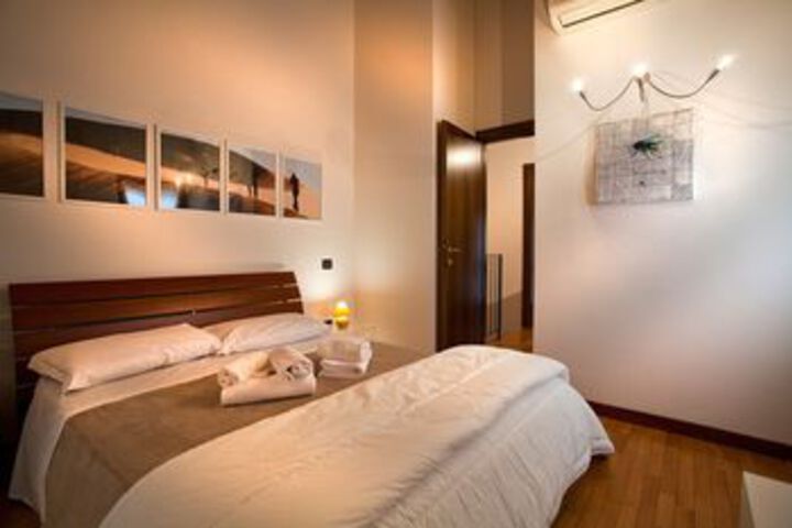 Room 10 of 30