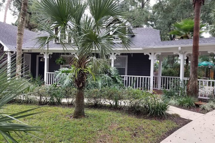 Property Grounds 24 of 27